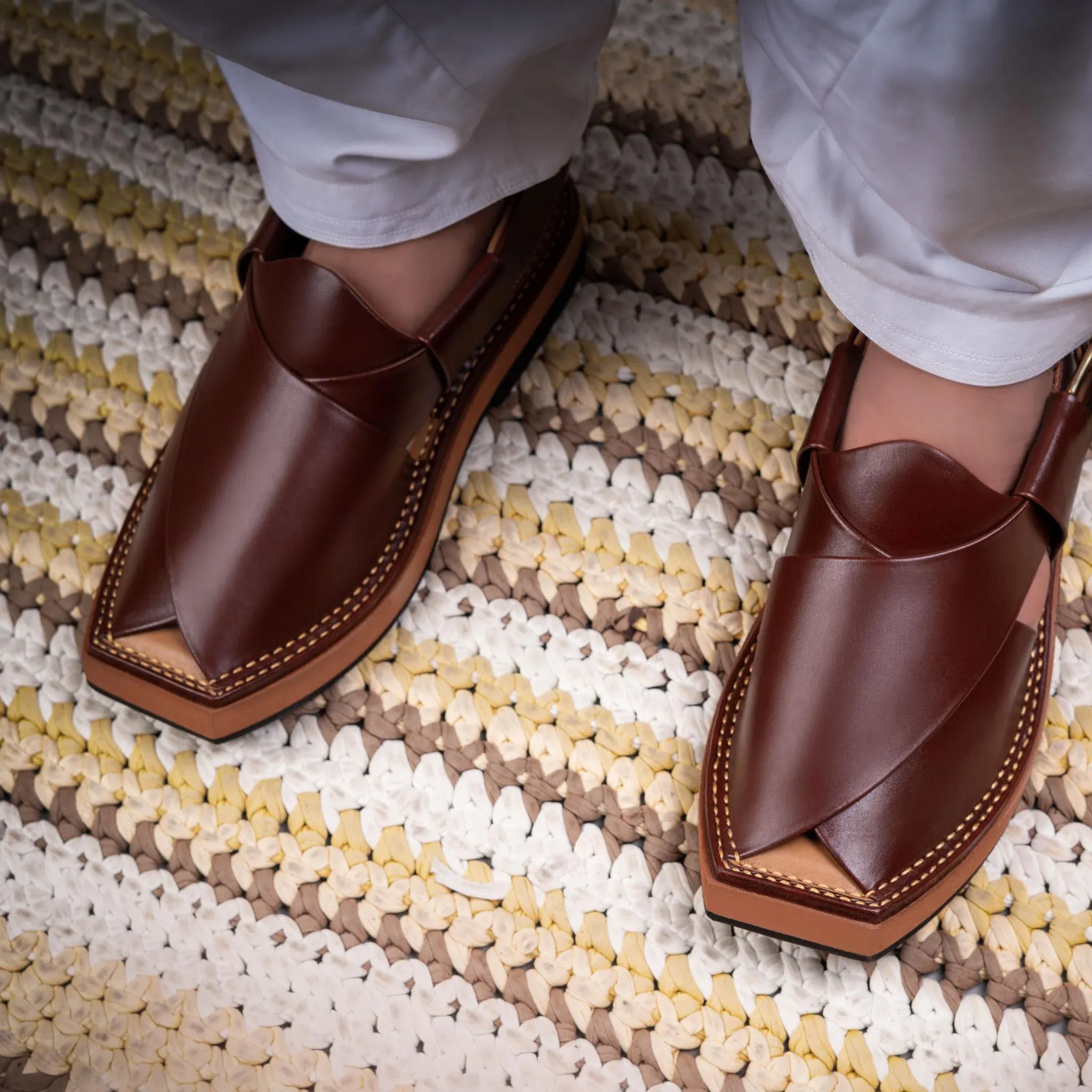Kaptaan Chappal Burgundy
