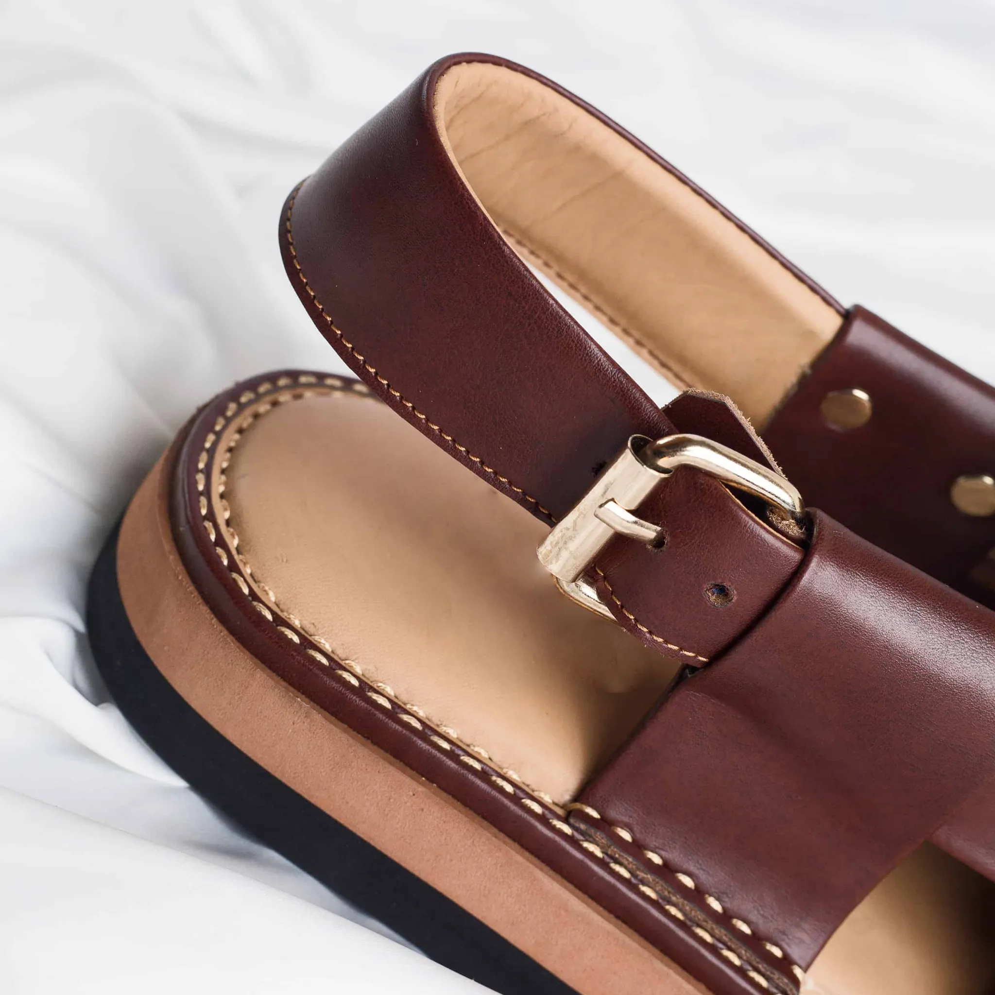 Premium Kaptaan Chappals Burgundy